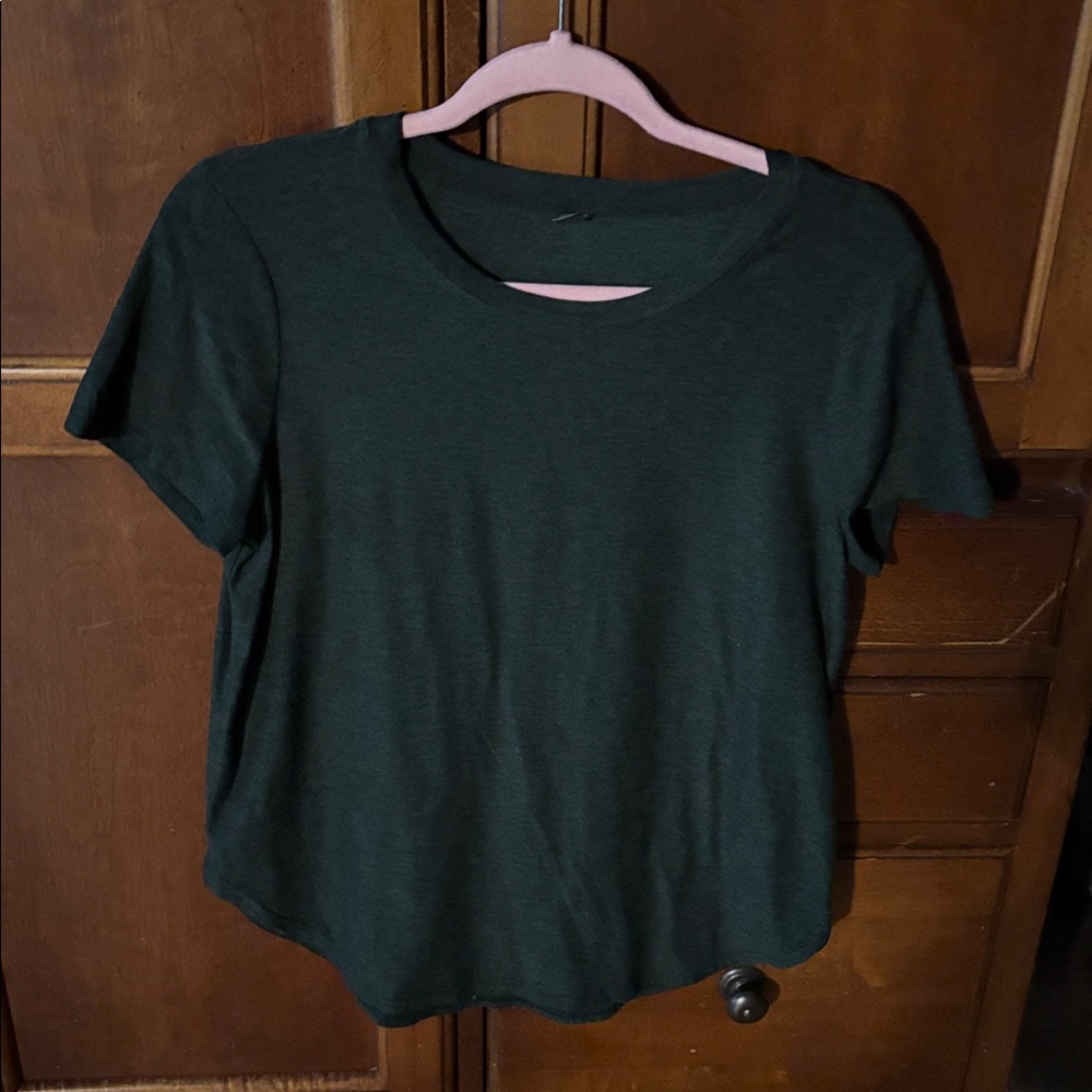 Beyond Yoga Featherweight On the Down Low Tee Forest Green Heather Size Medium - Picture 2 of 9